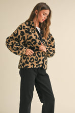 Load image into Gallery viewer, Leopard Sherpa Jacket