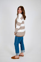 Load image into Gallery viewer, Color Block Knit Open Cardigan