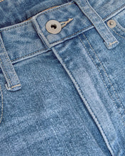Load image into Gallery viewer, Men’s Straight Authentic Denim Jeans