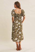 Load image into Gallery viewer, Floral Sweetheart Neck Midi Dress