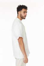 Load image into Gallery viewer, Men’s Textured Short Sleeve Shirt