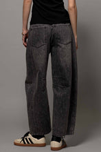 Load image into Gallery viewer, Etched Inseam Barrel Jeans