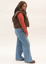 Load image into Gallery viewer, Puffer Vest | Brown