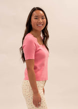 Load image into Gallery viewer, Scallop Ribbed Knit Top