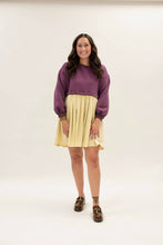 Load image into Gallery viewer, Contrast Quilted Knit Pleated Dress