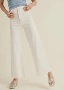 Wide Leg Raw Hem Jeans