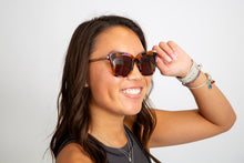 Load image into Gallery viewer, Bella Sunglasses by DIFF