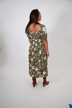 Load image into Gallery viewer, Floral Sweetheart Neck Midi Dress