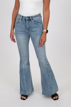 Load image into Gallery viewer, Kan Can High Rise Super Flare with Front Seam