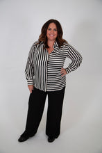 Load image into Gallery viewer, Curvy Smocked Wide Leg Pant