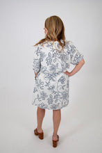 Load image into Gallery viewer, Curvy Floral Print Tie Waist Dress