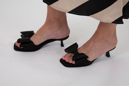 Holland Kitten Heel | Black