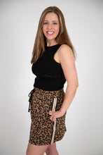 Load image into Gallery viewer, Leopard Contrast Stripe Knit Skirt