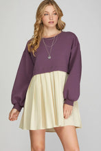 Load image into Gallery viewer, Contrast Quilted Knit Pleated Dress