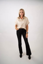 Load image into Gallery viewer, Cropped Button Down Short Sleeve Top