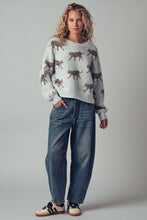 Load image into Gallery viewer, Leopard Knit Crewneck Sweater