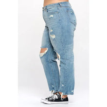 Load image into Gallery viewer, Curvy Distressed Boyfriend Jeans